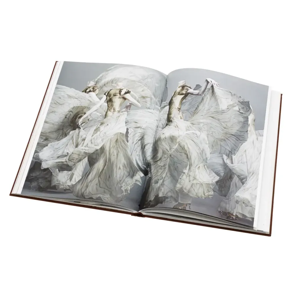 Outlet Alexander Mcqueen: Savage Beauty Exhibition Catalogues